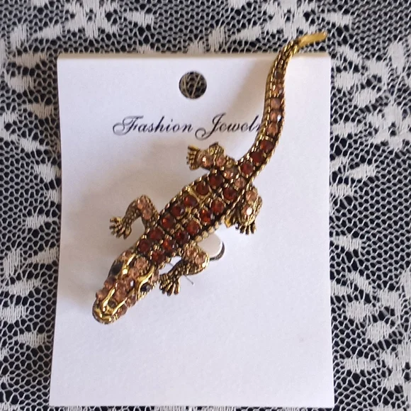 Rhinestoned Topaz Alligatorπ Brooch - Picture 6 of 11